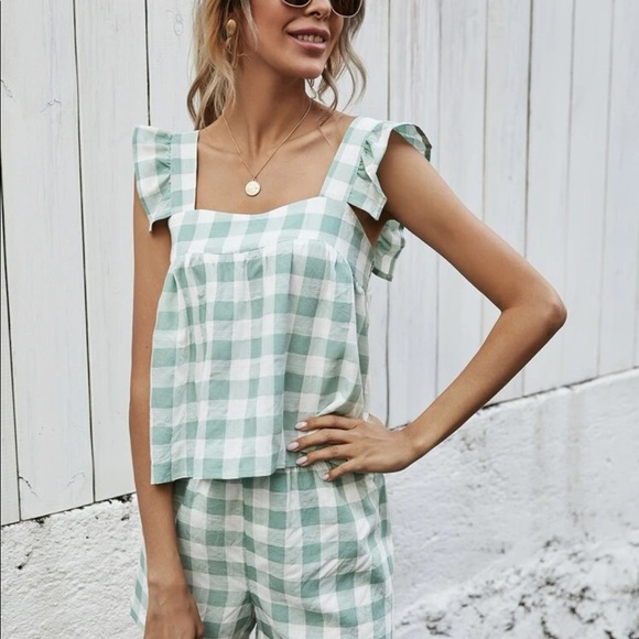 NEW Gingham ruffle strap top and shorts - Picture 2 of 7
